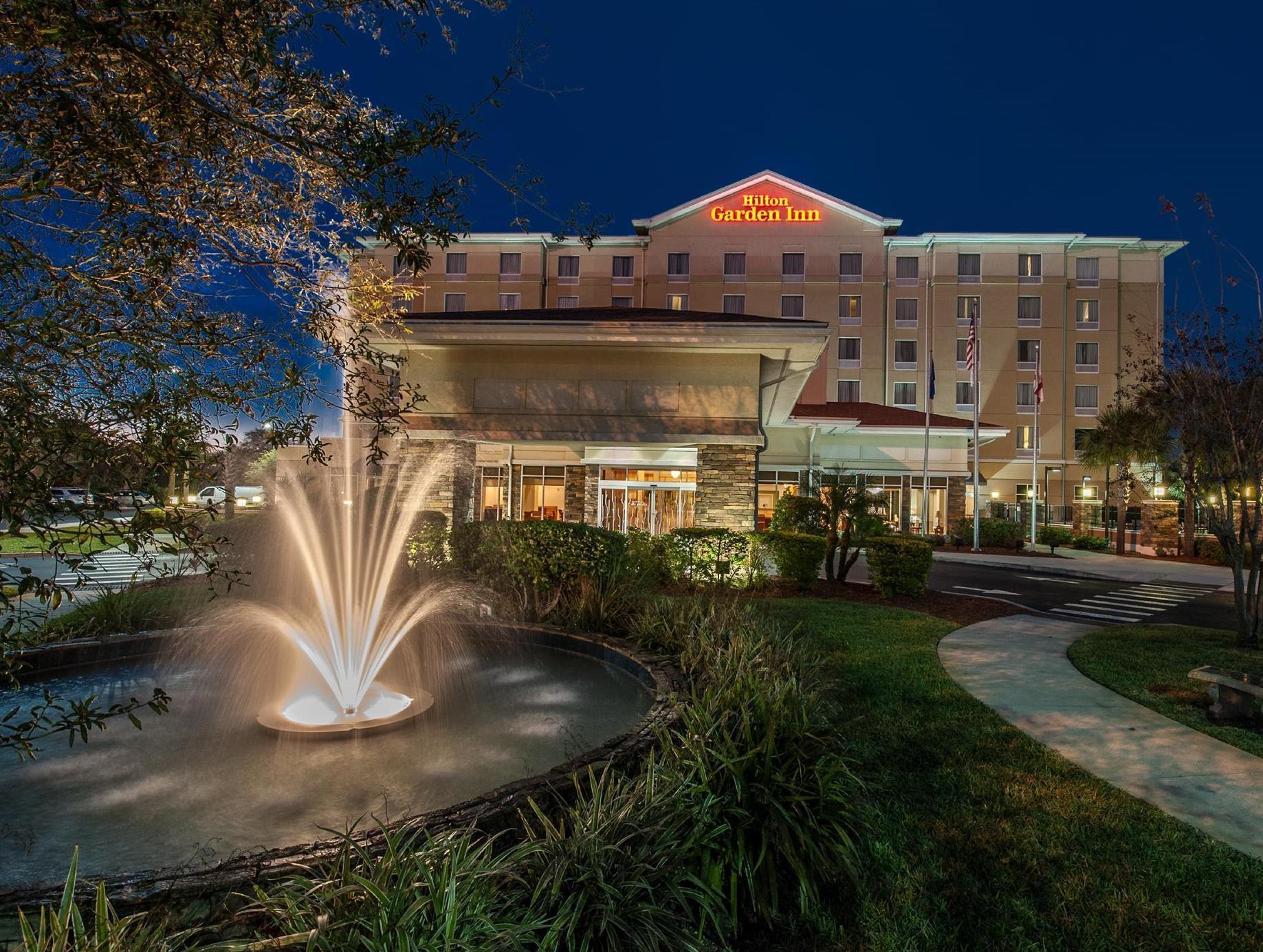 Hilton Garden Inn Tampa Riverview Brandon Exterior photo