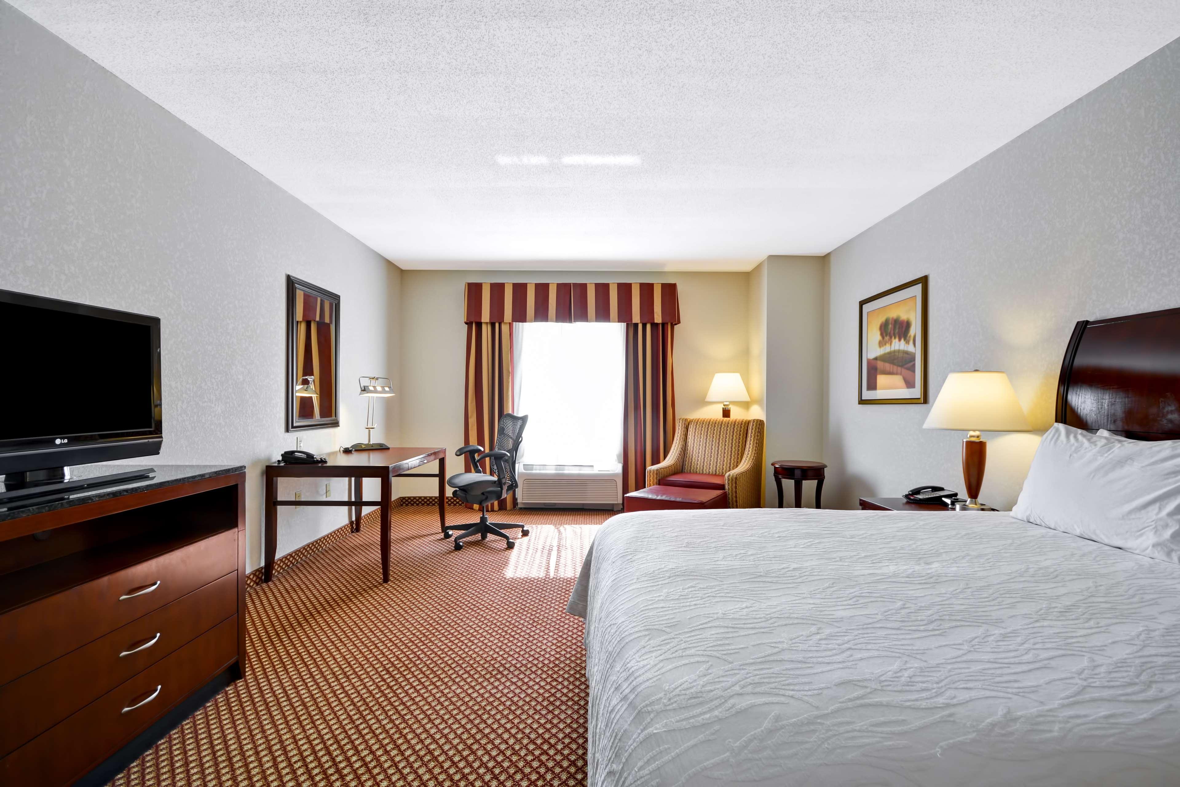 Hilton Garden Inn Tampa Riverview Brandon Exterior photo