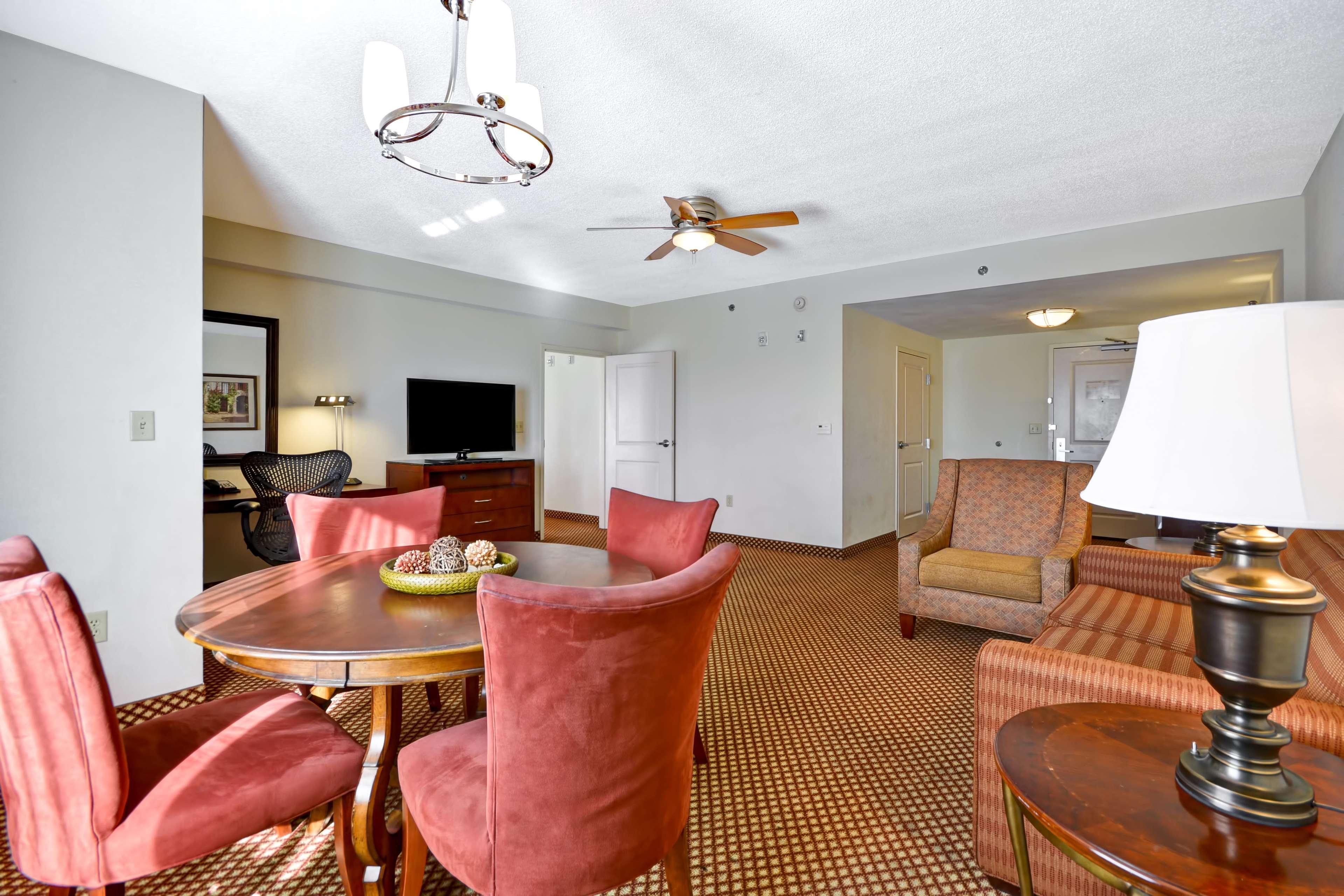 Hilton Garden Inn Tampa Riverview Brandon Exterior photo